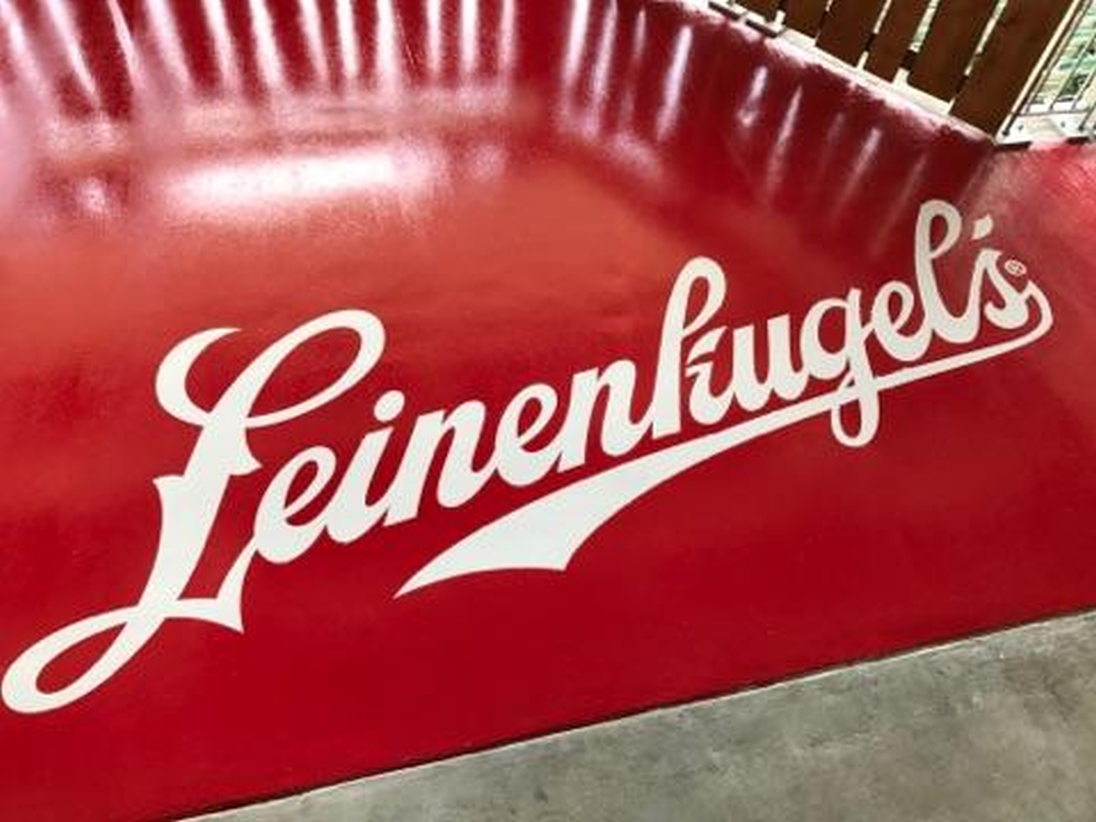 Custom epoxy logo floor, Atlanta Braves stadium